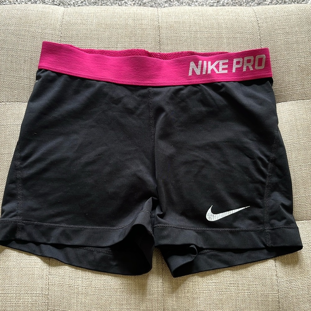Nike pro spandex shorts size M